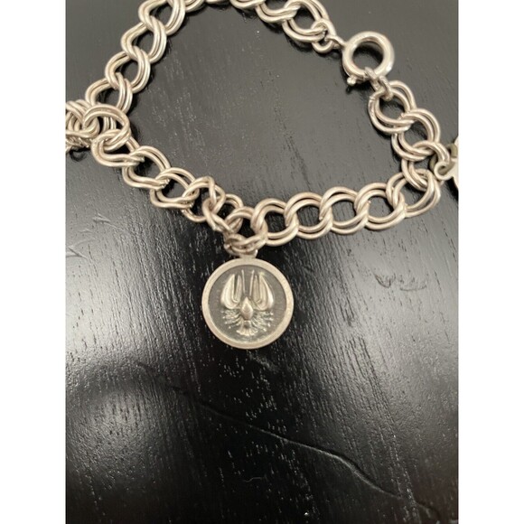 Vintage Sterling Silver Charm Bracelet with 3 Charms weighing 18 Grams~7" - Picture 5 of 13